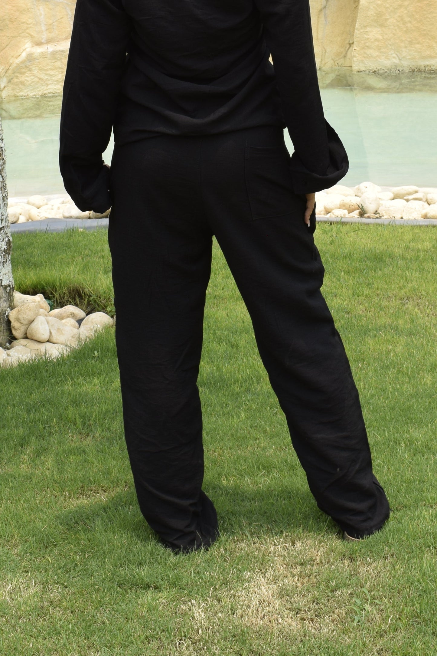 LOOSE BLACK LINEN PANTS