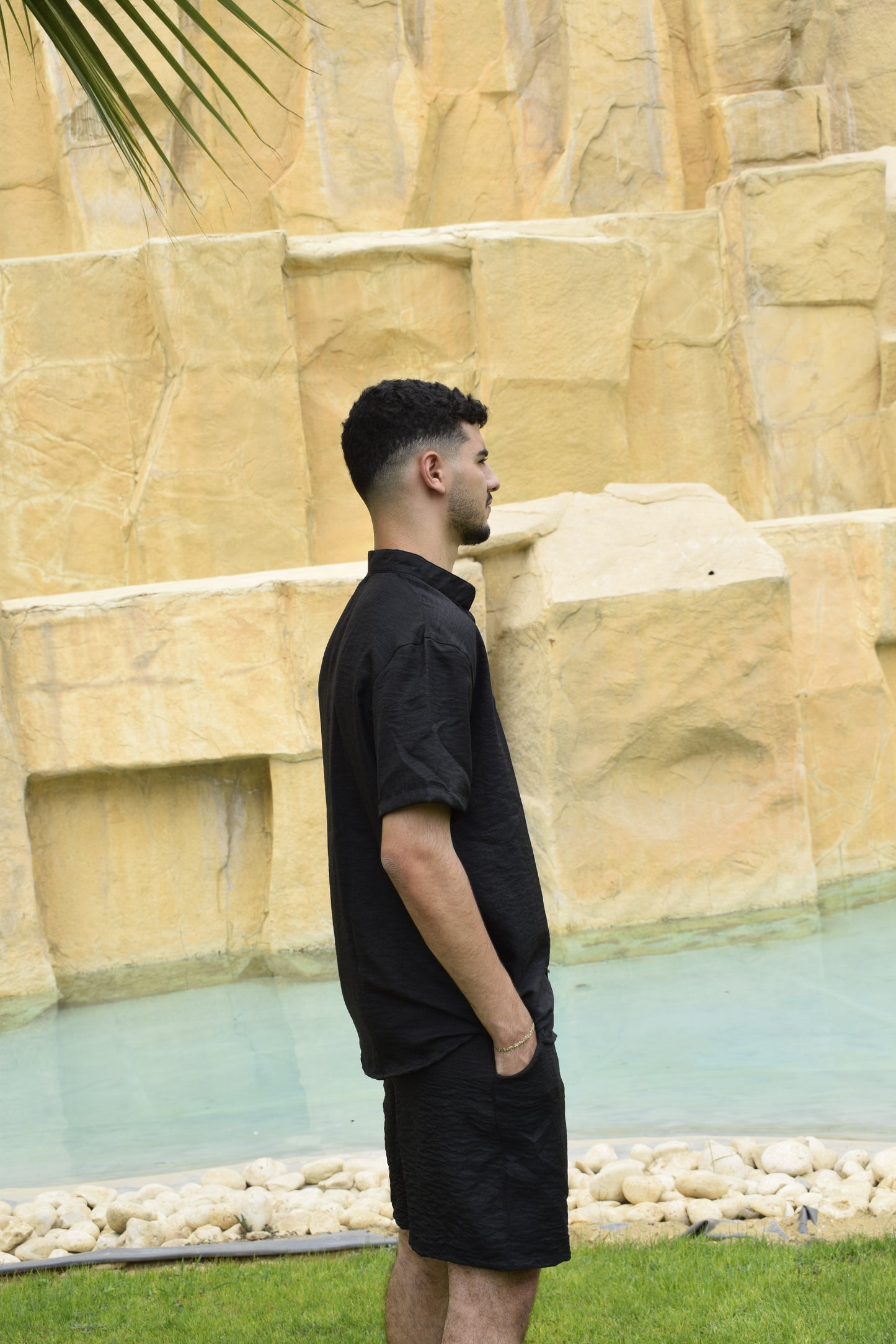 BLACK LINEN SHIRT - SHORT SLEEVES