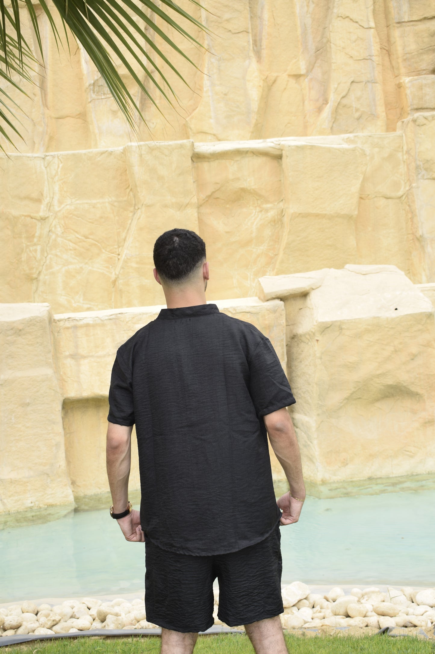 BLACK LINEN SHIRT - SHORT SLEEVES