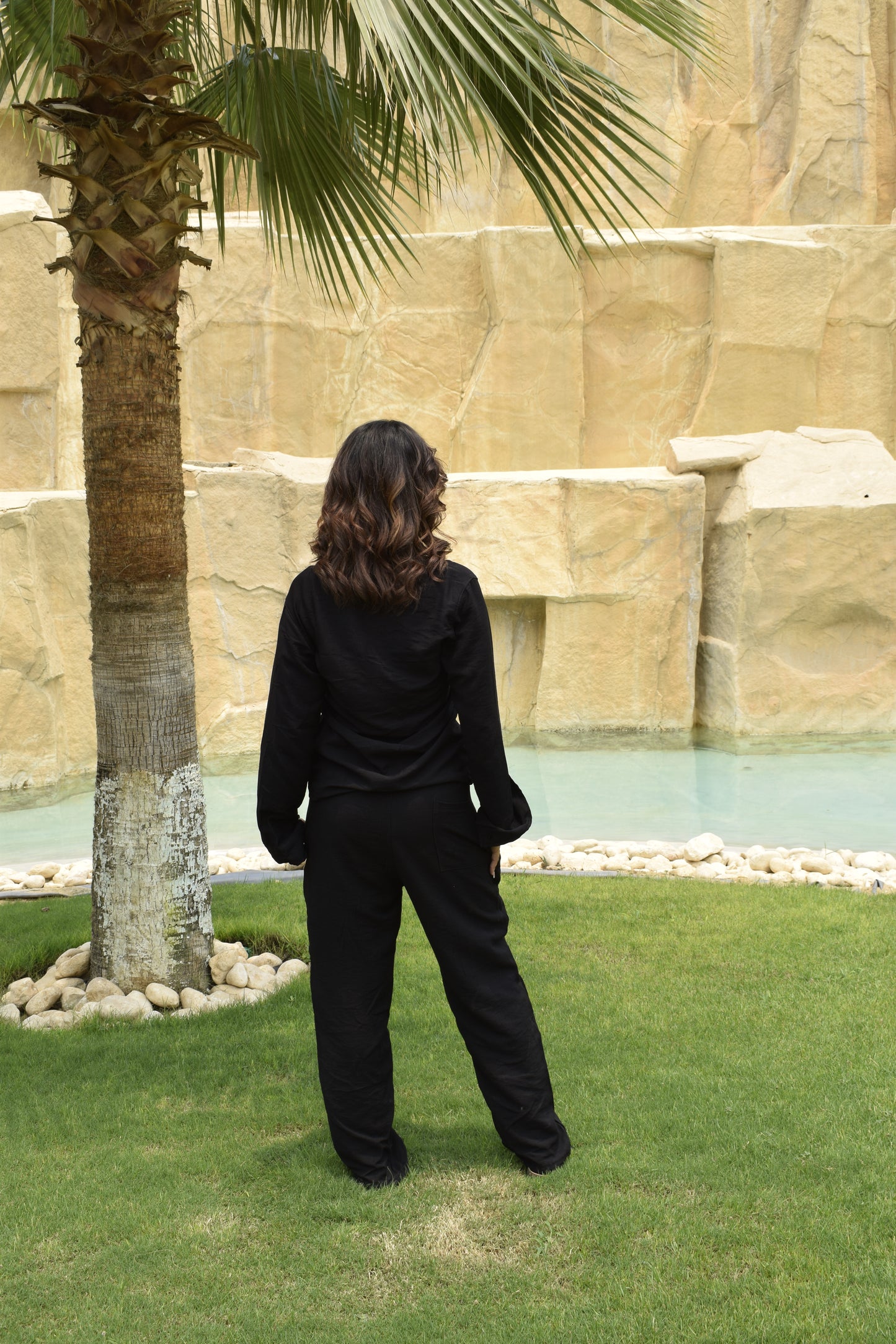 BLACK LINEN CHEMISE - LONG SLEEVE