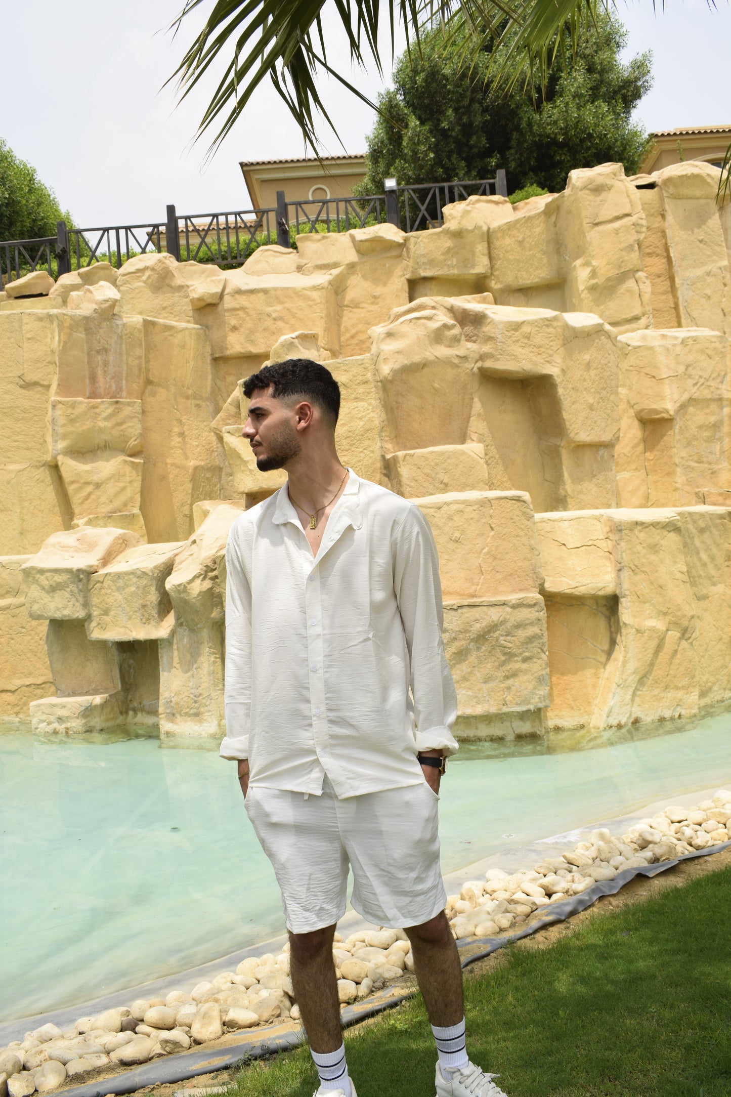 WHITE LINEN SHORT