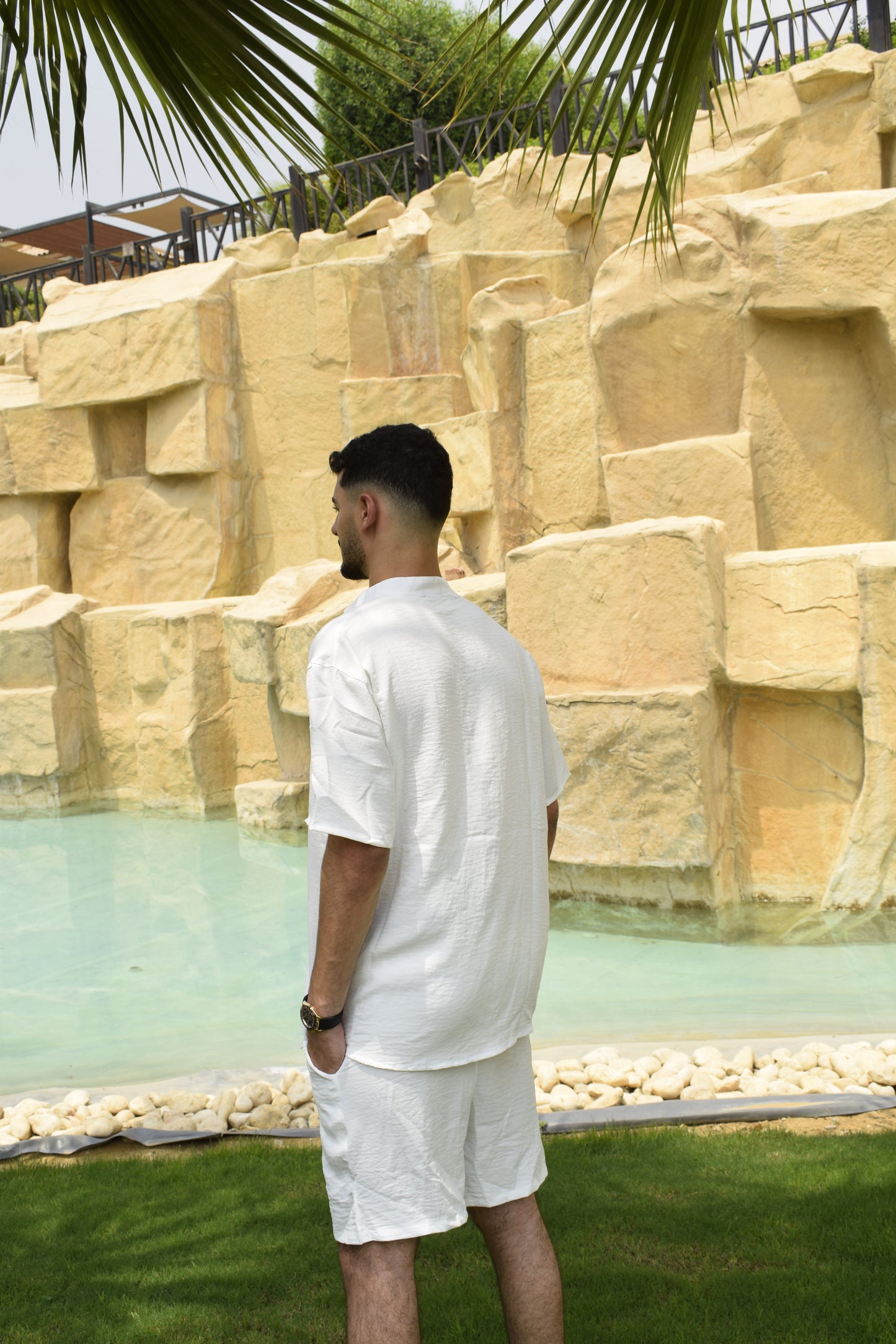WHITE LINEN SHORT